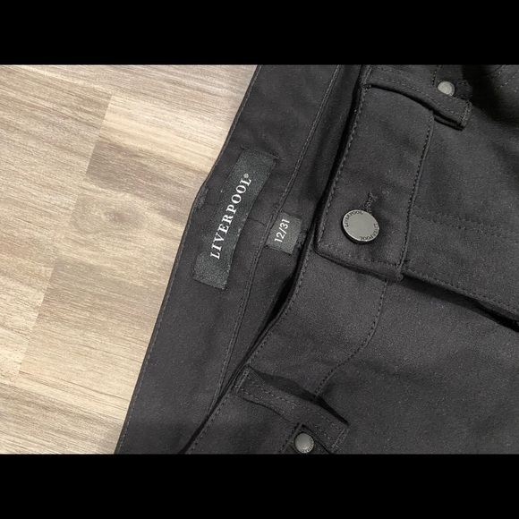 NWOT Liverpool Black Skinny Jeggings - Picture 3 of 4
